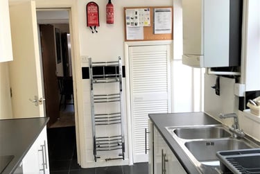 6 bed house, Warwards Lane, Selly Park, Birmingham, B297QX - Image 4